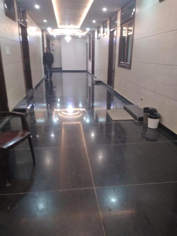 Hotel Uday Raj By Wb Inn Agra  Dış mekan fotoğraf
